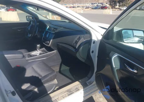 2018 Nissan Altima 2.5 Sr z USA, uszkodzony, nr VIN 1N4AL3AP7JC103981